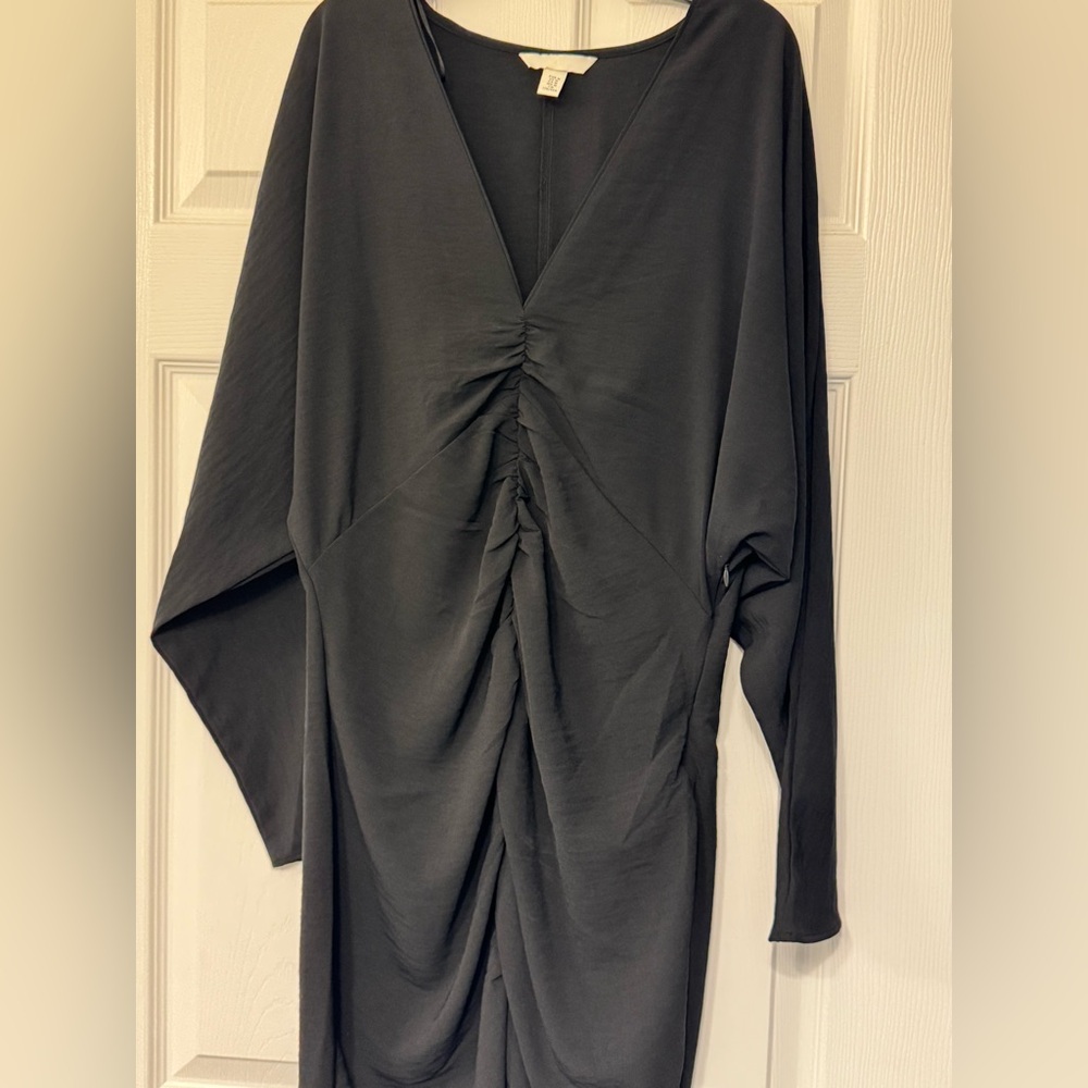 H&M Black Long Sleeve Ruched Dress - Picture 2 of 4